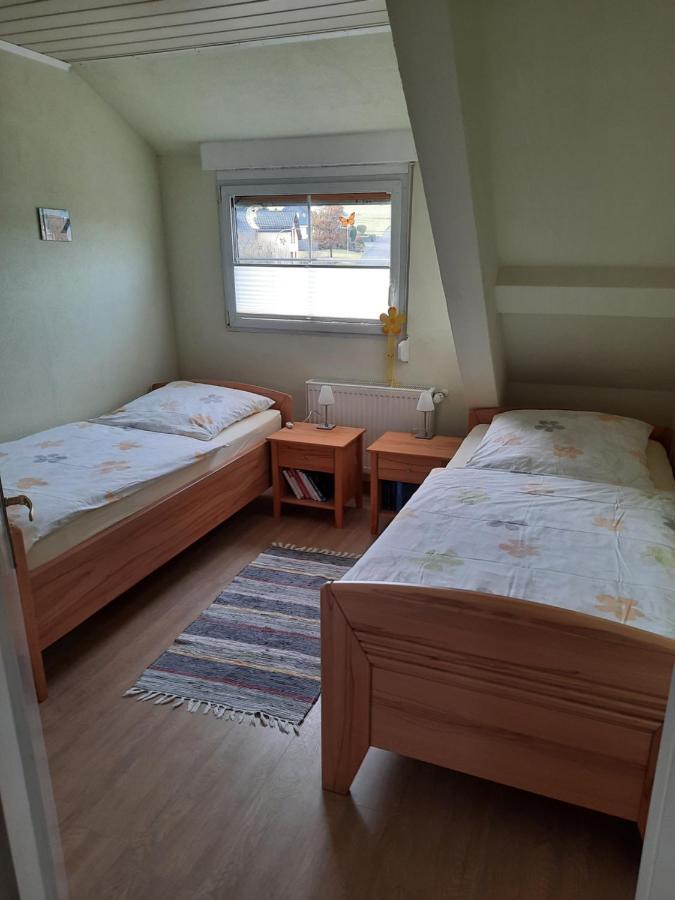 Ferienwohnung Luise Blum Steffeln Bagian luar foto